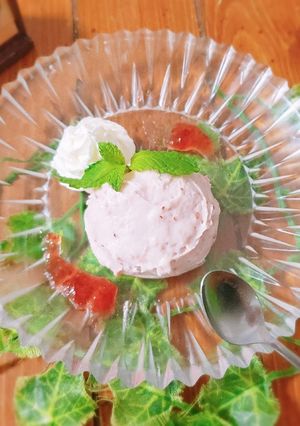 簡単☆ストロベリーレアチーズ風ヨーグルト-レシピのメイン写真
