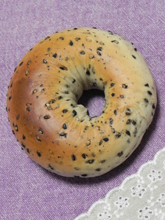 香ばしい!黒ゴマチーズベーグル-レシピのメイン写真