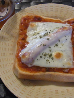 おうちで!お手軽お惣菜パン♪-レシピのメイン写真