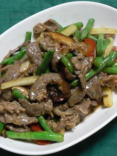 牛肉とインゲンのオイスターソース炒め-レシピのメイン写真