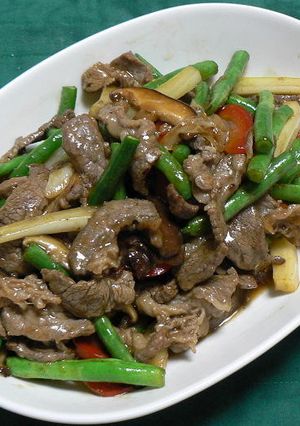 牛肉とインゲンのオイスターソース炒め-レシピのメイン写真