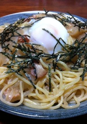 新玉ねぎとベーコンの和風パスタ温玉のせ！-レシピのメイン写真