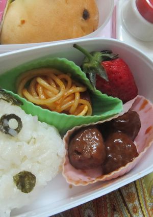 簡単すぎ！クレヨンしんちゃん★キャラ弁-レシピのメイン写真
