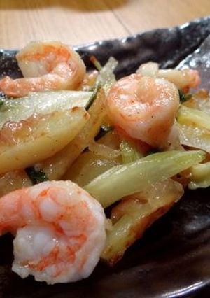エビとじゃがいもとセロリの甘酢炒め-レシピのメイン写真