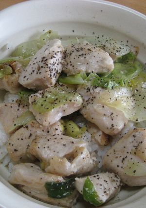 レタスと鶏胸肉丼-レシピのメイン写真