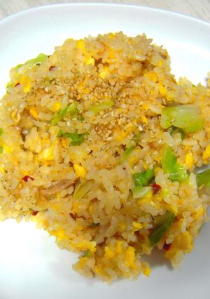 食べるラー油で！ツナキャベツ炒飯-レシピのメイン写真