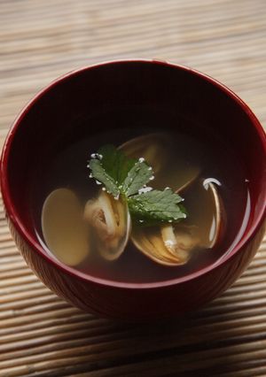 お食い初めに（汁椀）あさりのすまし汁-レシピのメイン写真