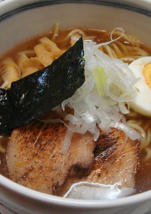 鶏ガラで作るラーメンスープ-レシピのメイン写真