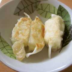 รูปของ 余った餃子の皮で豆腐チーズ餃子