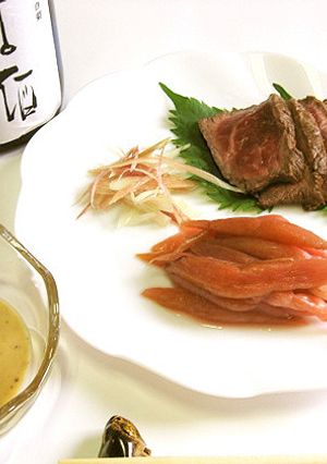 赤ズイキの酢の物、牛タタキ巻き-レシピのメイン写真