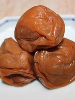 梅干の作り方(塩分10%のハチミツ漬)♪-レシピのメイン写真