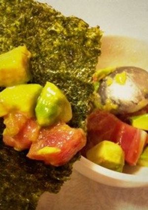 マグロとアボカドのアンチョビバター-レシピのメイン写真