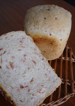 黒胡椒とベーコンの食パン(ホシノ)-レシピのメイン写真
