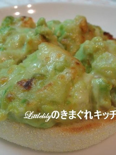 アボカドサラダのオープンサンド-レシピのメイン写真