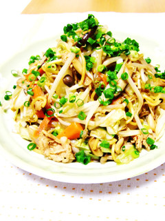 バターin☆野菜たっぷり焼きラーメン-レシピのメイン写真