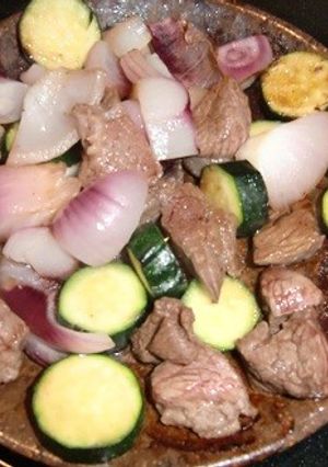 牛肉とズッキーニの陶板焼き-レシピのメイン写真