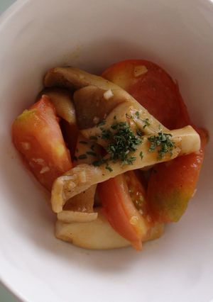 エリンギとトマトのにんにく炒め-レシピのメイン写真