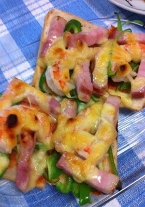 ある物で具だくさんピザ♪(´ε｀ )-レシピのメイン写真