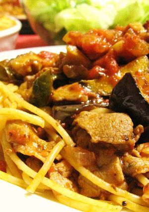 夏の定番★夏野菜と豚肉のトマトパスタ-レシピのメイン写真