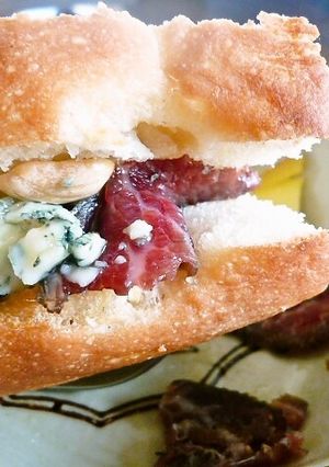 ブルーチーズとはちみつのサンド-レシピのメイン写真