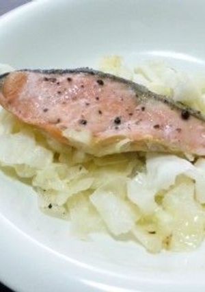 鮭とキャベツの簡単レンジ蒸し-レシピのメイン写真