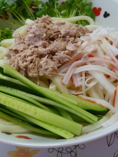 さっぱりツナサラダうどん♪-レシピのメイン写真