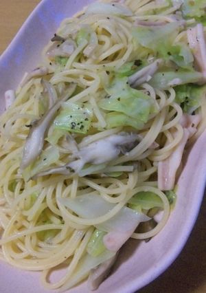 イカとキャベツと舞茸のペペロンチーノ-レシピのメイン写真