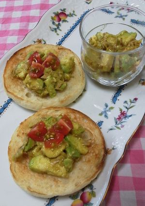 アボガドの和風カレーオープンサンド-レシピのメイン写真