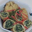 卵2つで4個♪ほうれん草&ネギ入り巾着煮
