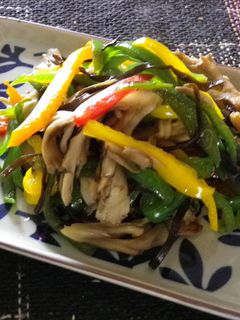 ピーマンと舞茸の塩昆布炒め-レシピのメイン写真