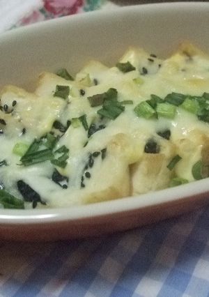 厚揚げの胡麻マヨチーズ焼き(人´∀｀)．-レシピのメイン写真
