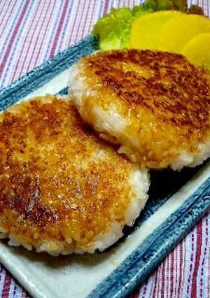 材料こんだけ♡残りご飯でめちゃ旨お焼き♡-レシピのメイン写真