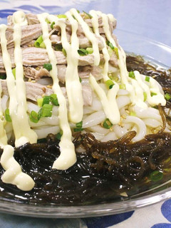 ★もずくと蒸し豚の冷やしうどん★-レシピのメイン写真