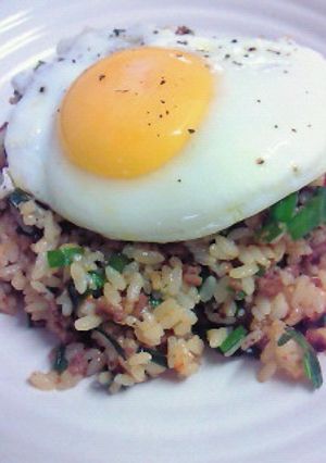 食べるラー油でﾋﾞﾋﾞﾝﾊﾞ風ﾁｬｰﾊﾝ-レシピのメイン写真