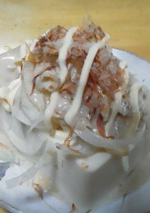 夏にはさっぱり♪玉ねぎのせ豆腐の冷奴-レシピのメイン写真