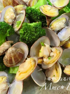 ルクエで*アサリとブロッコリーの酒蒸し-レシピのメイン写真