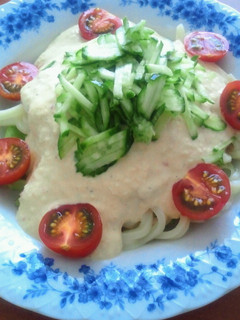 豆腐ソースで食べるサラダうどん-レシピのメイン写真