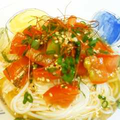 รูปของ ゴマが美味しいトマト素麺