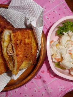 残ったカレーで簡単カレーパン-レシピのメイン写真