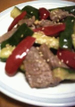 牛肉＋きゅうりの炒め物・中華taste-レシピのメイン写真