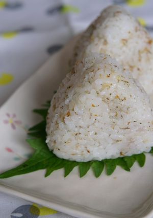 大人味　山椒とおかかのおにぎり-レシピのメイン写真