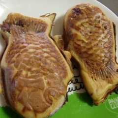 รูปของ ヴィタントニオで黒糖かりんとうタイ焼き♪