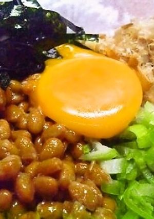 旨味がマシマシ！うどん店特製の納豆丼-レシピのメイン写真