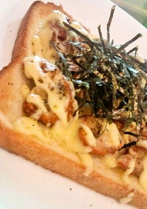 簡単シンプル♥ピリッと鶏からマヨトースト-レシピのメイン写真