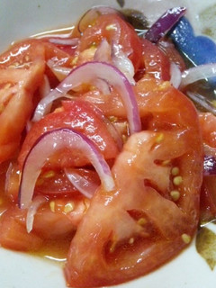 トマト消費!完熟トマトと紫玉ねぎのマリネ-レシピのメイン写真