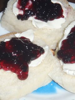 クリームチーズ、ブルーベリージャムサンド-レシピのメイン写真