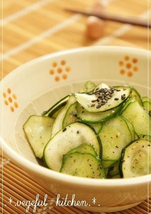 夏野菜・ズッキーニと胡瓜の簡単ナムル-レシピのメイン写真