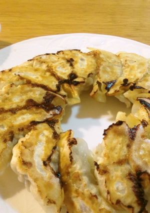 みんな大好き☆ジューシー肉ぎょうざ-レシピのメイン写真