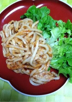 買ったうどんの玉で、簡単食べるラー油麺-レシピのメイン写真