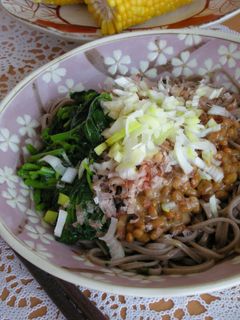 栄養満点!モロヘイヤと納豆のネバネバ蕎麦-レシピのメイン写真